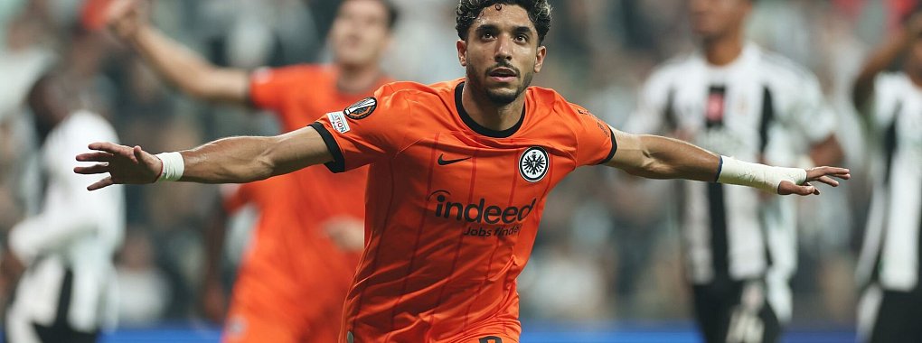 Erzielte die Führung für Eintracht Frankfurt beim Sieg in Istanbul: Omar Marmoush. - © Str/dpa