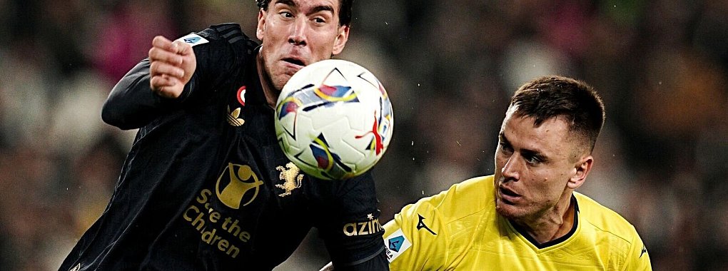 Der Serbe Dusan Vlahovic (l.) ist die große Sturmhoffnung von Juventus Turin. - © Marco Alpozzi/LaPresse via AP/dpa