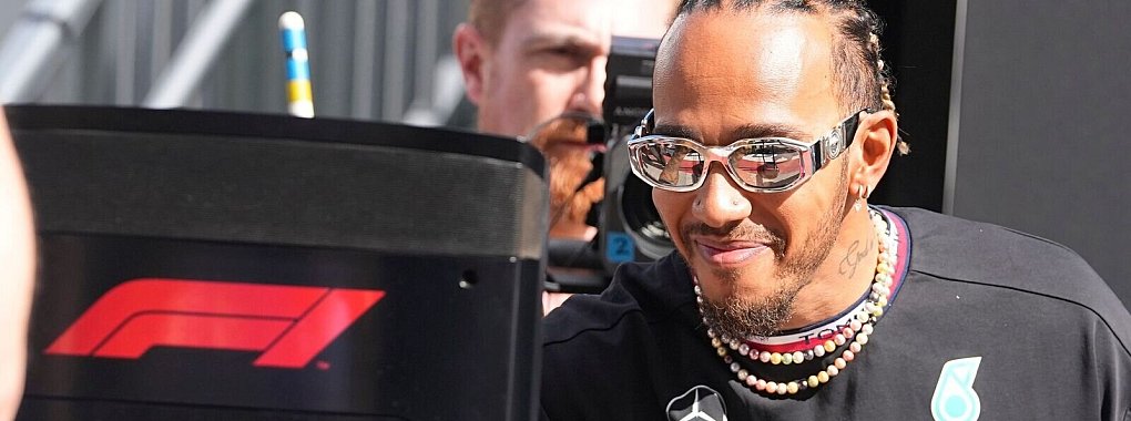 Lewis Hamilton kam in der vergangenen Saison im Klassement auf Platz vier. - © Darron Cummings/AP/dpa