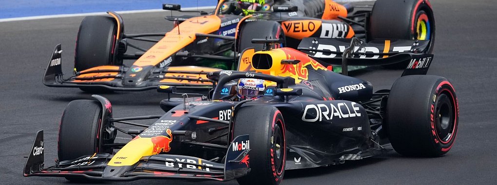 Max Verstappen und Lando Norris liefern sich ein packendes WM-Duell. - © Eduardo Verdugo/AP/dpa