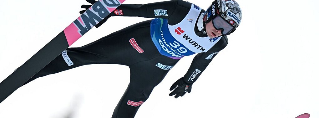 Lindvik wurde bei der WM disqualifiziert. - © Hendrik Schmidt/dpa