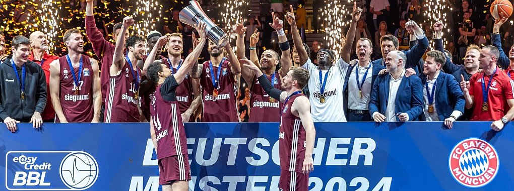 Der FC Bayern M&uuml;nchen gewann bei Alba Berlin und feierte die deutsche Meisterschaft. - &copy; Andreas Gora/dpa