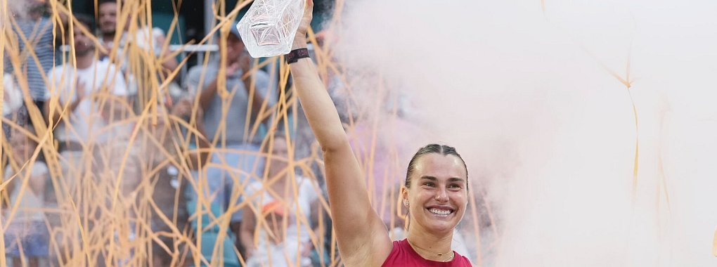 Tennisspielerin Aryna Sabalenka hat das Turnier in Miami gewonnen - © Marta Lavandier/AP/dpa