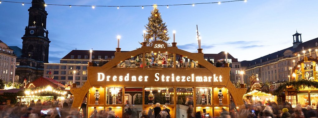 Achtung, Tasche gut festhalten: Wird sie auf dem Weihnachtsmarkt gestohlen, zahlt die Versicherung häufig nicht. - © Sebastian Kahnert/dpa/dpa-tmn