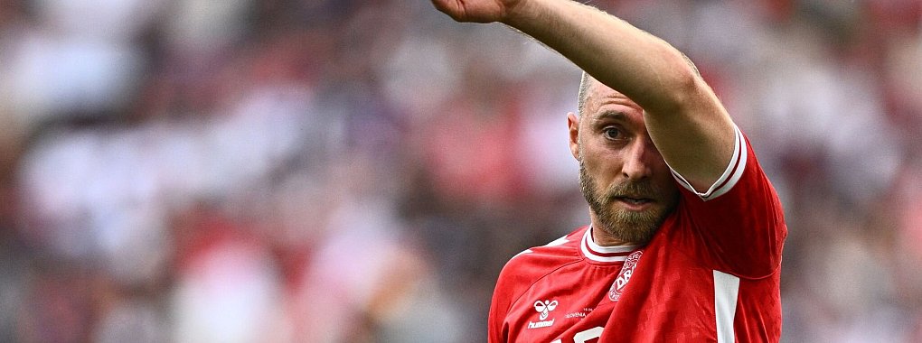 Vor 1100 Tagen war Christian Eriksen im EM-Spiel gegen Finnland wegen eines Herzstillstands zusammengebrochen. - © Tom Weller/dpa