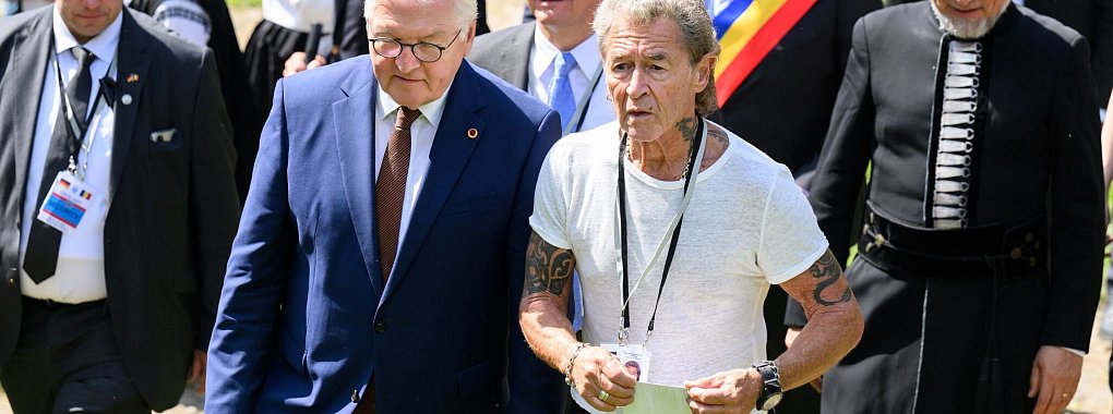 Bundespr&auml;sident Frank-Steinmeier gratuliert Peter Maffay zu dessen 75. Geburtstag. - &copy; Bernd von Jutrczenka/dpa