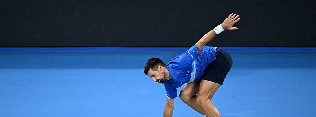 Novak Djokovic denkt noch immer an seine Ausweisung aus Australien 2022. - &copy; Darren England/AAP/dpa