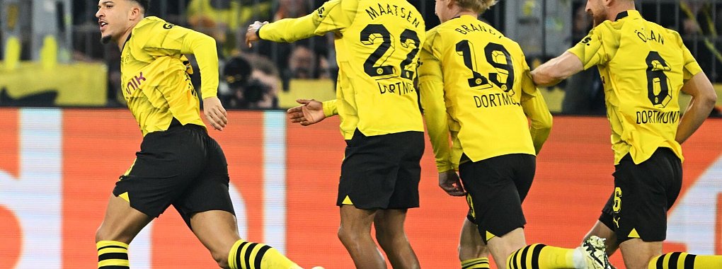 Jadon Sancho (l) erzielte fr&uuml;h das 1:0 f&uuml;r Borussia Dortmund. - &copy; Federico Gambarini/dpa
