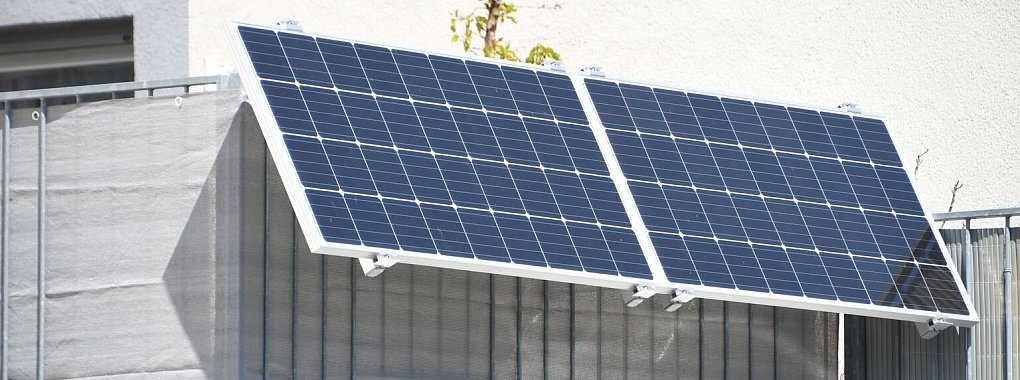 Sonnenenergie für dne Balkon - © Foto: Jörg Sutter/engfe.de/dpa-tmn/Handout