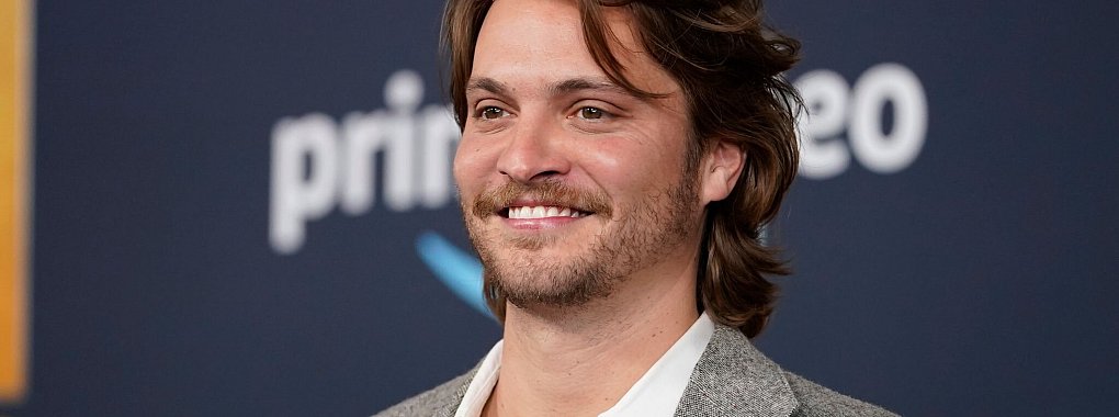Luke Grimes wurde vor wenigen Wochen Vater eines Sohnes. (Archivbild) - © Eric Jamison/AP/dpa