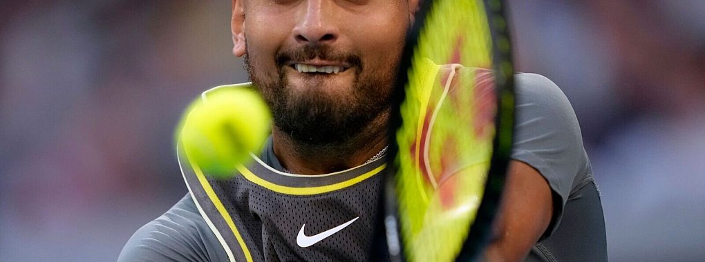Enttäuscht bei seinem Grand-Slam-Comeback: Nick Kyrgios - © Ng Han Guan/AP/dpa