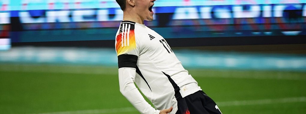 Florian Wirtz\\\' Rekordtor mit «Major Tom» im Hintergrund? Im Netz bereits Realität. - © Christian Charisius/dpa