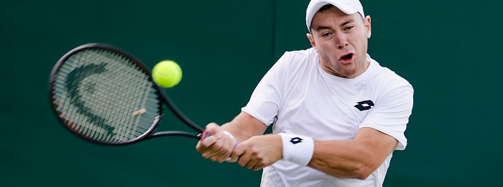 Dominik Koepfer bereitet sich in Stuttgart auf Wimbledon vor. - &copy; Frank Molter/dpa