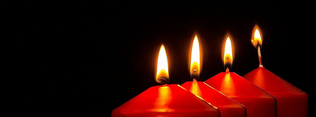 Alle Kerzen brennen: Heute ist Heiligabend! - © Symbolbild: Pixabay