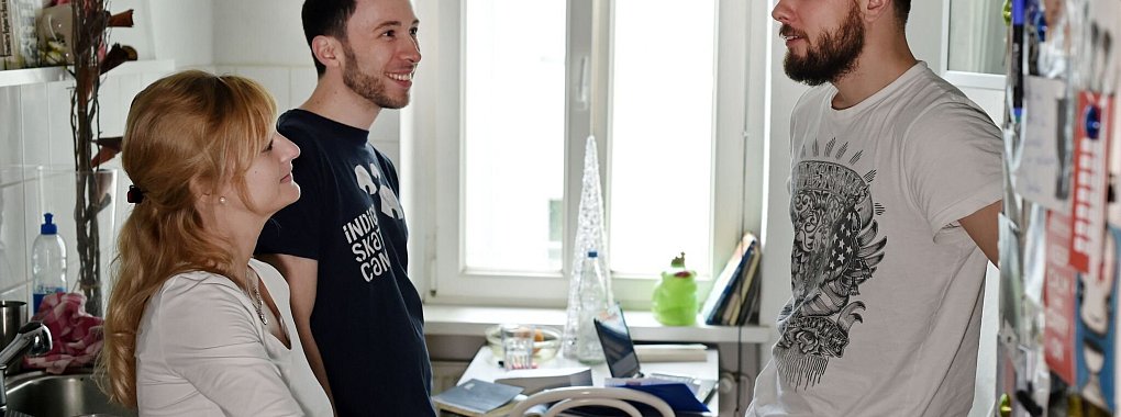 Das Wichtigste in einer WG ist der respektvolle Umgang miteinander. - © Jens Kalaene/dpa-Zentralbild/dpa