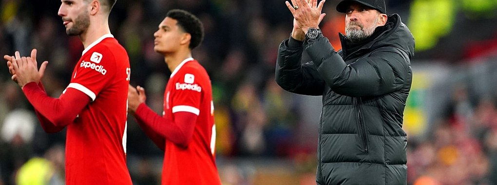 Trainer J&uuml;rgen Klopp wurde nach dem Sieg von Liverpool von den Fans mit Ges&auml;ngen gefeiert. - &copy; Peter Byrne/PA Wire/dpa