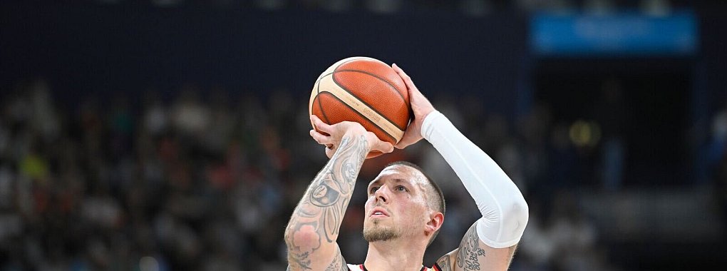 Daniel Theis gl&auml;nzte bei seiner Priemier im Olympia-Sommer. - &copy; Gregor Fischer/dpa