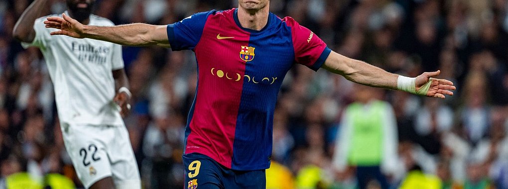 Torjäger Lewandowski erzielt zwei Tore für Barcelona. - © Alberto Gardin/ZUMA Press Wire/dpa