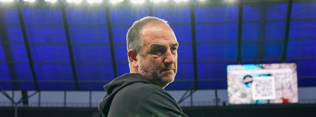 Frank Schmidt sieht dem Spiel bei Heart of Midlothian gespannt entgegen. - © Soeren Stache/dpa