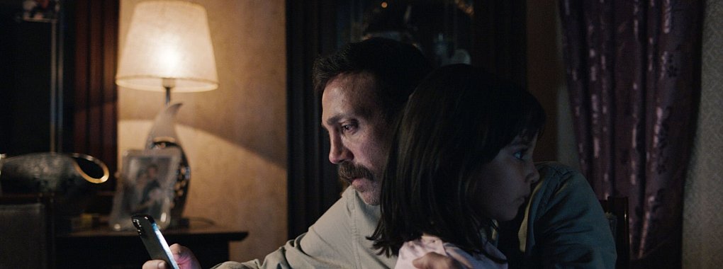 Zafer (Ahmet Varli) mit seiner Tochter Melek (Cagla Yurga). - &copy; missingFilms/dpa