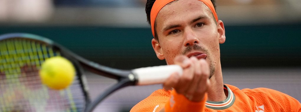 Daniel Altmaier ist bei den French Open an Stefanos Tsitsipas gescheitert. - &copy; Christophe Ena/AP/dpa