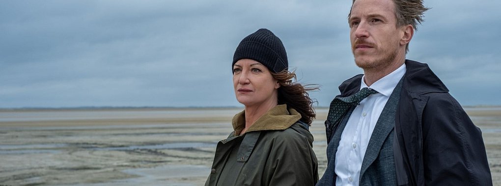 Nur noch zu zweit: Jana Winter (Natalia Wörner) und Kommissar Jacobsen (Golo Euler). - © Manju Sawhney/ZDF/dpa