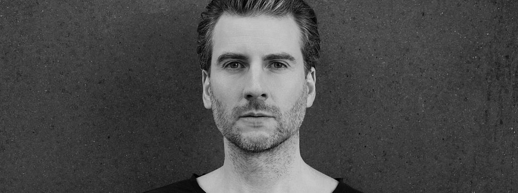 Enigmatisch, charismatisch: Maximilian Hecker. - © Julija Goyd/Public Creations/dpa