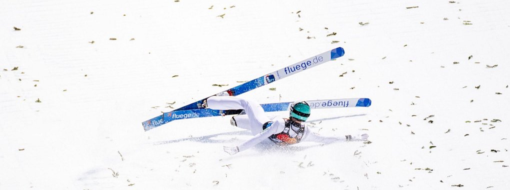 Auch der Slowene Timi Zajc st&uuml;rzte. - &copy; Andreas Stroh/ZUMA Press Wire/dpa