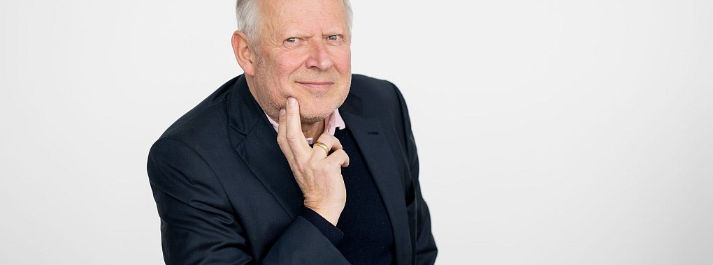 Schauspieler Axel Milberg sieht den Kieler «Tatort» gut aufgestellt. (Archivbild) - © Tobias Hase/dpa