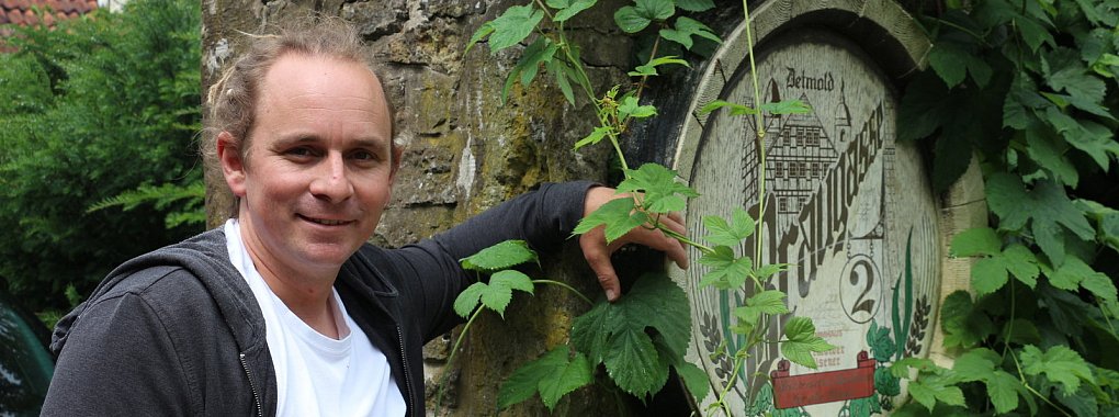 Da wo einst Braken getrunken wurde, soll es bald Pizza geben. Tilo Hölscher tritt mit seinem neuen Laden in historische Fußstapfen. - © Janet König