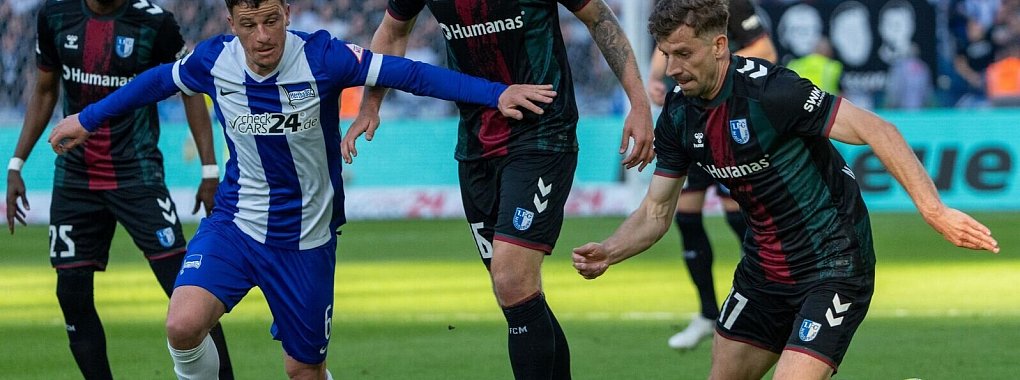 Ein Spiel auf Augenhöhe: Magdeburg gegen Hertha BSC - © Soeren Stache/dpa
