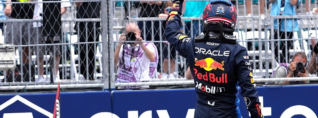 Max Verstappen sicherte sich für den Grand Prix von Miami die Pole Position. - © Lynne Sladky/AP/dpa