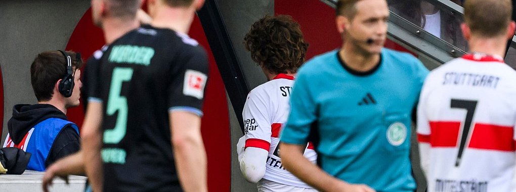 Nick Woltemade sah die Gelb-Rote Karte gegen Bremen. - © Tom Weller/dpa