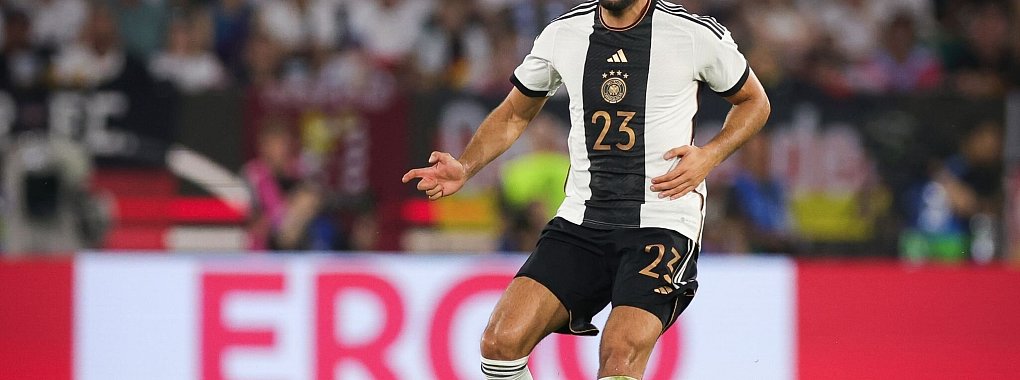 Wurde f&uuml;r die EM nachnominiert: Emre Can. - &copy; Christian Charisius/dpa