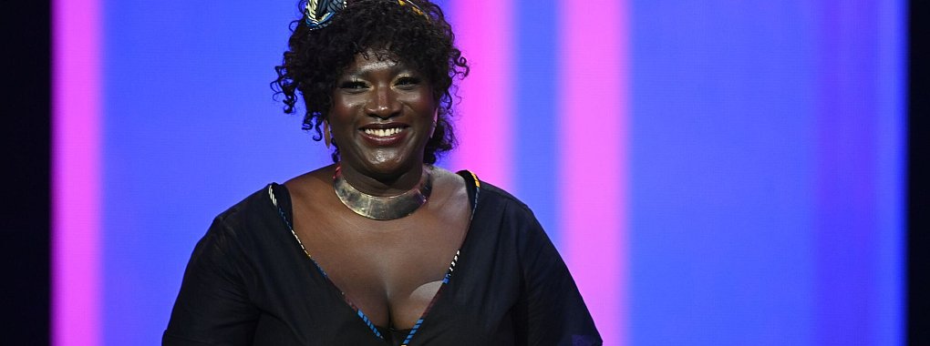 Hat jetzt ihren eigenen Krimi: Thelma Buabeng. - © Soeren Stache/dpa