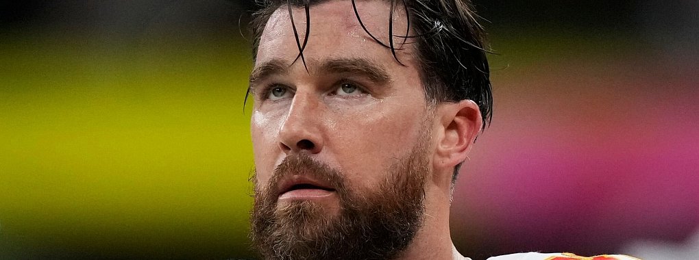 Travis Kelce gewann mit den Kansas City Chiefs in der NFL bereits dreimal den Super Bowl. - © Brynn Anderson/AP/dpa
