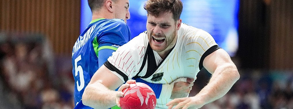 Kreisl&auml;ufer Johannes Golla k&auml;mpfte sich immer wieder durch die slowenische Abwehr. - &copy; Marcus Brandt/dpa