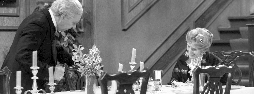 Freddie Frinton und May Warden in dem Klassiker &laquo;Dinner for One&raquo;. - &copy; Annemarie Aldag/NDR/dpa