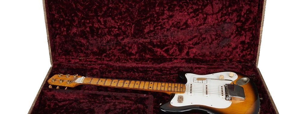 George Harrison spielte in den Anfangsjahren der Beatles viel auf dieser E-Gitarre. - © Julien's Auctions/dpa