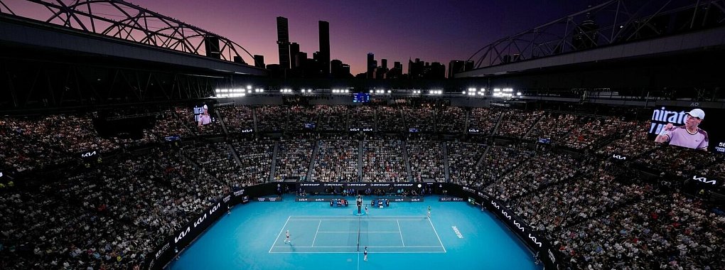 Im Melbourne Park finden wieder die Australian Open statt - © Louise Delmotte/AP/dpa