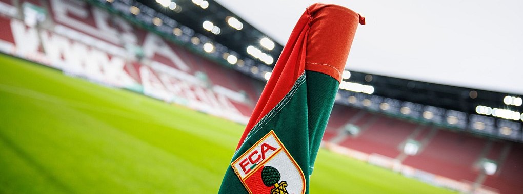 Die Staatsanwaltschaft hat wegen mutmaßlicher Mindestlohnvergehen Strafanträge gegen zwei Mitarbeiter des FC Augsburg beantragt. - © Matthias Balk/dpa