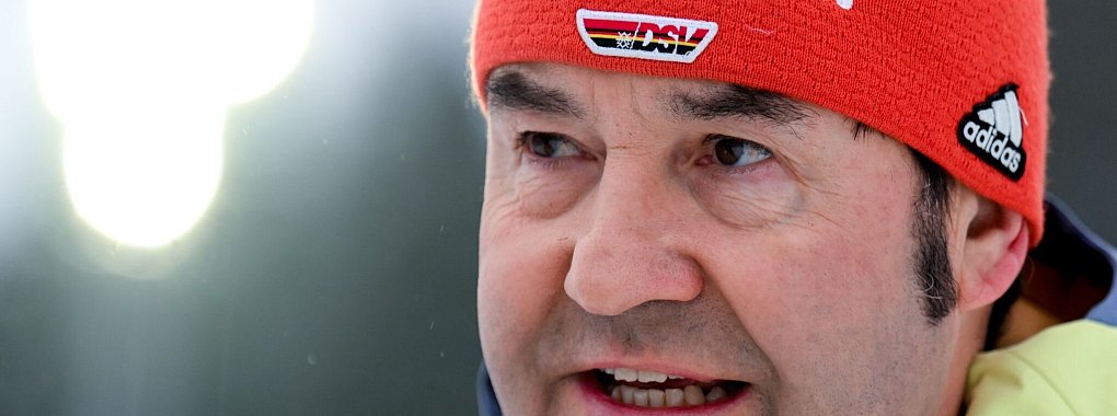 Horst Hüttel hofft auf eine baldige Vierschanzentournee auch für die Skispringerinnen. - © Hendrik Schmidt/dpa