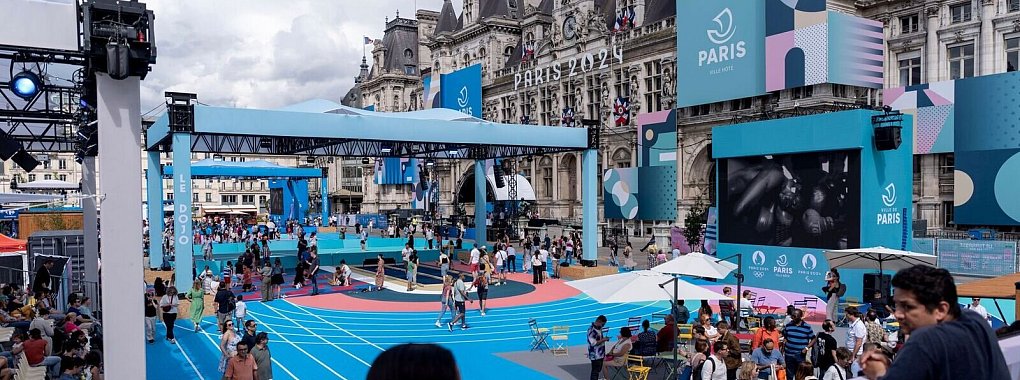 Kleiner Nager statt gro&szlig;er Sabotage-Komplott: Ein Marder hat Leitungen an einer Olympia-Fanzone durchtrennt. - &copy; David Goldman/AP/dpa