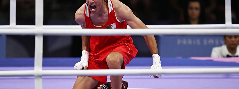Hält dem Druck stand: Algeriens Boxerin Imane Khelif holt eine Medaille. - © Sina Schuldt/dpa