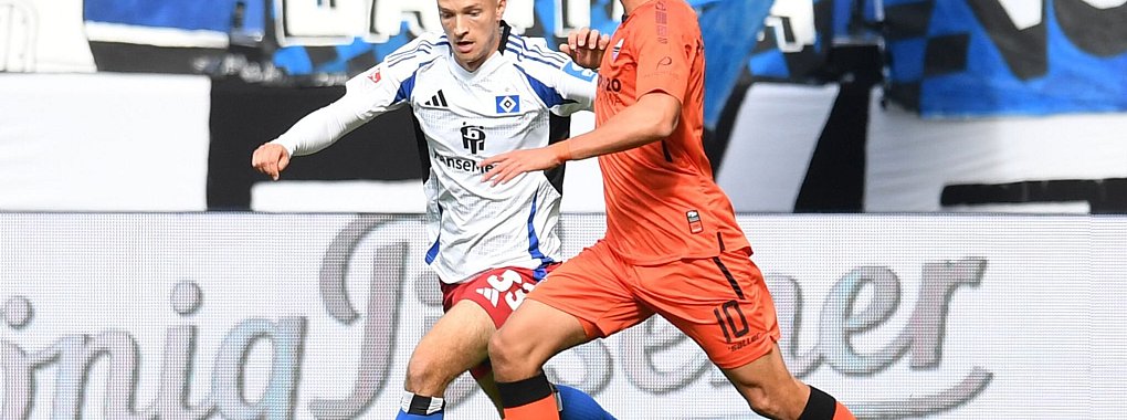 Nach seinem Treffer gegen Magdeburg erklärte Noah Katterbach seine umstrittene Jubelpose. - © Daniel Bockwoldt/dpa