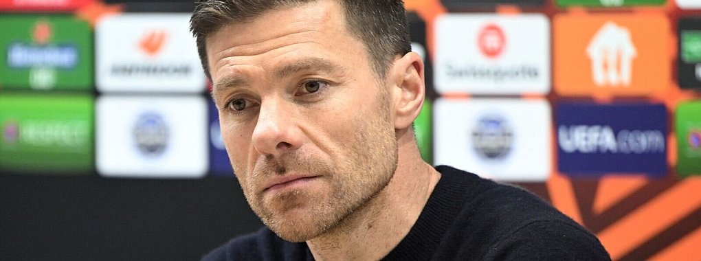 Alonsos Selbstkritik &uuml;berrascht: Er hat in dieser Saison schon oft riskante Aufstellungen gew&auml;hlt - und lag damit bis dato immer richtig. - &copy; Federico Gambarini/dpa