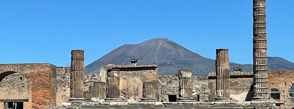 An manchen Tagen wird es in Pompeji voll - zu voll für die Park-Leitung. (Archivbild) - © Kirsten Haake/dpa