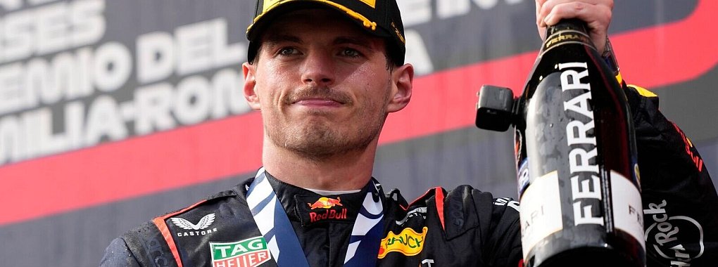 Freut sich nach dem Sieg auf sein Bett und eine Massage: Max Verstappen. - © Antonio Calanni/AP