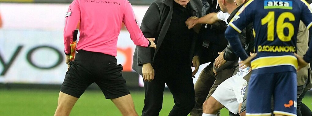 Dem damaligen Clubchef von Ankaragücü wurde nach einer Attacke auf den Schiedsrichter eine Haftstrafe auferlegt. - © Abdurrahman Antakyali/Depo Photos/AP/dpa