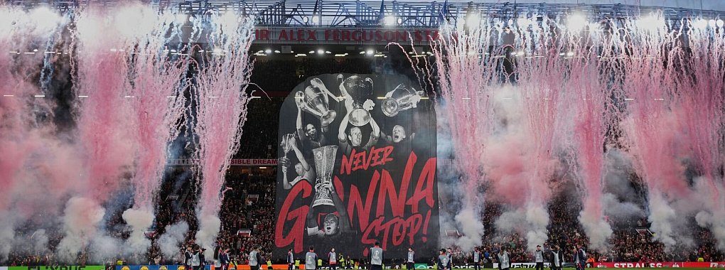 Manchester United hofft auf den Gewinn der Europa League. - © Jon Super/AP/dpa